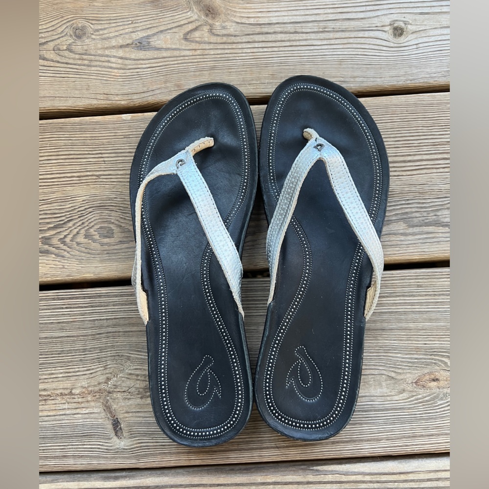 Olukai OLA-W Women’s Silver Leather Platform Thong Sandal Sz 9